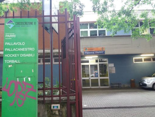 “Un campo da calcetto per stare insieme”: così la Parri dice stop al degrado