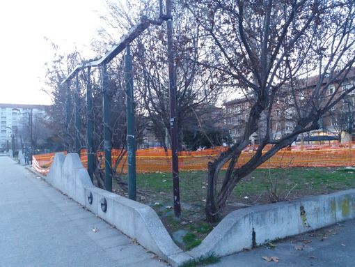 Piazza Galimberti, riqualifica quasi conclusa. Ma quale futuro per l'ex bocciofila? Piazza Galimberti, riqualifica quasi conclusa. Ma quale futuro per l'ex bocciofila?