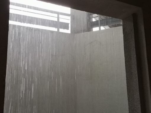 Torino torna a fare i conti col maltempo, ma stavolta non è un nubifragio come quello del 17 agosto [VIDEO]