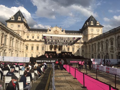 Presentazione del Giro al Castello del Valentino