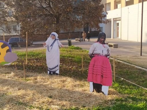 Inaugurato il presepe multietnico di borgo Aurora Inaugurato il presepe multietnico di borgo Aurora