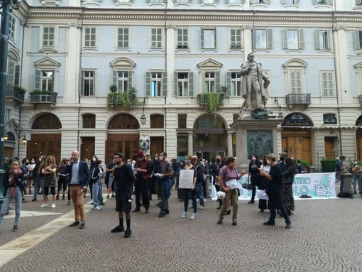 Domani i lavoratori dello spettacolo in Regione: "Chiediamo contributo individuale a erogazione diretta" Domani i lavoratori dello spettacolo in Regione: "Chiediamo contributo individuale a erogazione diretta"