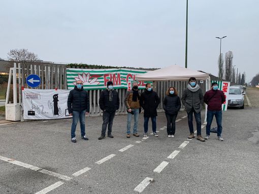 Pininfarina Engineering, scattato il presidio permanente davanti ai cancelli [FOTO]