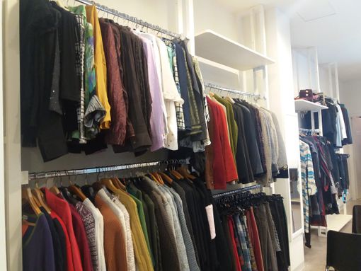 Scambio di vestiti e sartoria popolare: con ABITO il riuso diventa filiera sociale Scambio di vestiti e sartoria popolare: con ABITO il riuso diventa filiera sociale