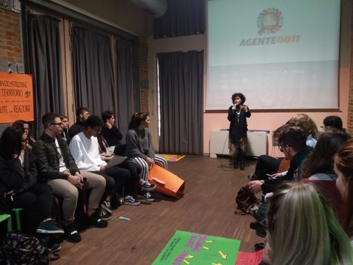 A Mirafiori i progetti per il quartiere li fanno gli studenti: Agenti0011 alla riscossa A Mirafiori i progetti per il quartiere li fanno gli studenti: Agenti0011 alla riscossa