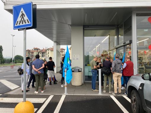 Niente pausa pipì per le cassiere dell'Md di Brandizzo, i sindacati oggi in presidio: &quot;Chiesto aiuto anche alla sindaca&quot;