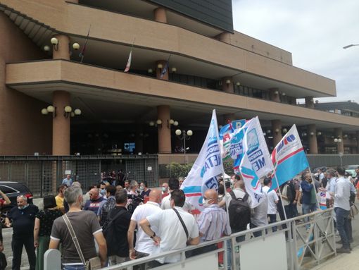 Fine della corsa per Ventures: il tribunale ha decretato il fallimento di chi doveva rilanciare il sito ex Embraco Fine della corsa per Ventures: il tribunale ha decretato il fallimento di chi doveva rilanciare il sito ex Embraco