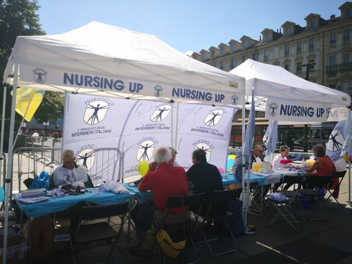 Infermieri in presidio a Torino: &quot;Serve più personale, situazione non più tollerabile&quot;