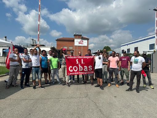 protesta lavoratori raspini