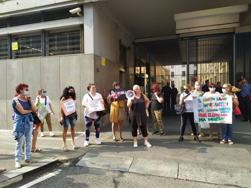 La lotta delle addette alle mense scolastiche prosegue davanti alla Rai: &quot;Non siamo invisibili&quot;
