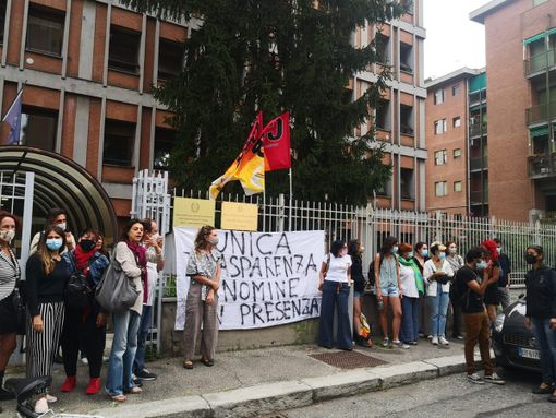 Scuola, è caos nomine: a Torino la protesta dei precari