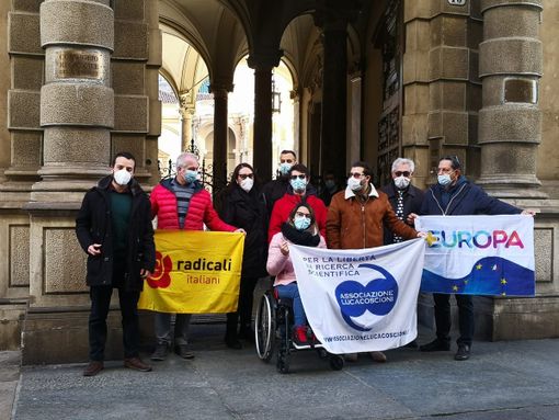 "Difficile prendere un tram per chi è in sedia a rotelle: Comuni stop alle barriere architettoniche". Petizione alla Regione