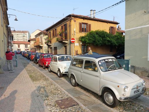 Le 500 "storiche" per le strade di Mirafiori. Nucera (circ. 2): "Un grande evento riportato sul nostro territorio"" Le 500 "storiche" per le strade di Mirafiori. Nucera (circ. 2): "Un grande evento riportato sul nostro territorio""