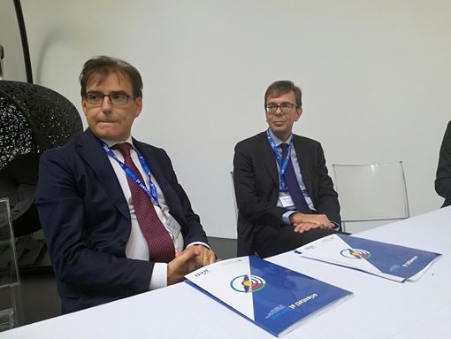 Torino come Genova, da Iren in arrivo circa un miliardo di investimenti per due dei tre territori chiave del Gruppo Torino come Genova, da Iren in arrivo circa un miliardo di investimenti per due dei tre territori chiave del Gruppo