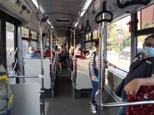 Mezzi pubblici pieni al 40% nelle ore mattutine del primo giorno di scuola