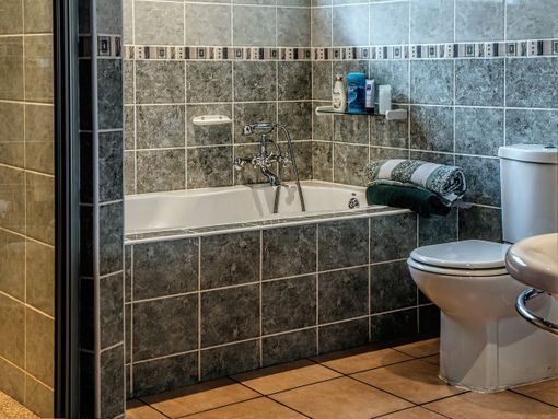 Bonus e lavori di ristrutturazione del bagno: quali utilizzare? Bonus e lavori di ristrutturazione del bagno: quali utilizzare?