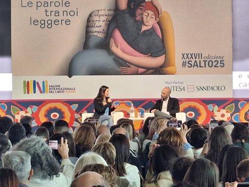 Il ciclone Saviano irrompe sul Salone del Libro di Torino Il ciclone Saviano irrompe sul Salone del Libro di Torino