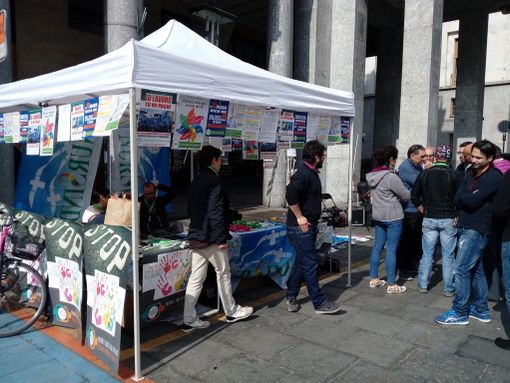 Torino, infermieri in piazza per cercare una cura contro le aggressioni