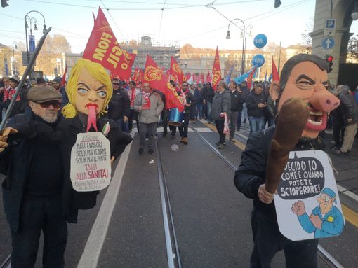 manifestazione in centro a Torino