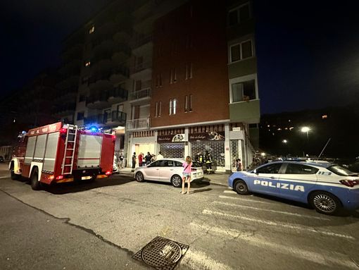 Scoppio tremendo in via Monte Ortigara: “I vetri hanno tremato anche al decimo piano”. Sul posto vigili del fuoco e polizia Scoppio tremendo in via Monte Ortigara: “I vetri hanno tremato anche al decimo piano”. Sul posto vigili del fuoco e polizia