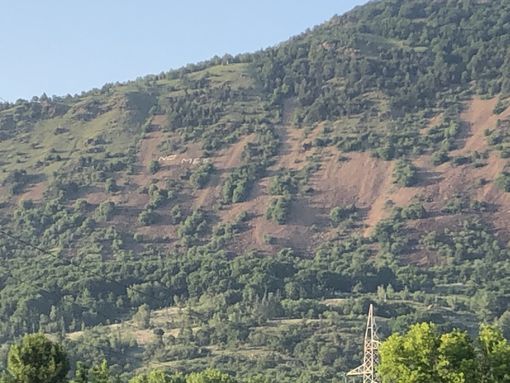 Monte Musinè, Aliud trasforma la scritta "No Tav" in "No Mes" Monte Musinè, Aliud trasforma la scritta "No Tav" in "No Mes"