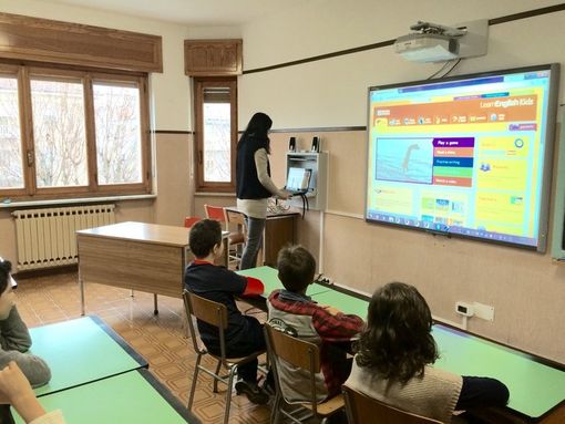 Istruzione, 100 milioni da investire in assistenza agli studenti con disabilità, in edilizia e in borse di studio Istruzione, 100 milioni da investire in assistenza agli studenti con disabilità, in edilizia e in borse di studio