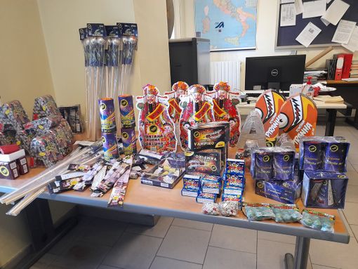 fuochi d'artificio illegali