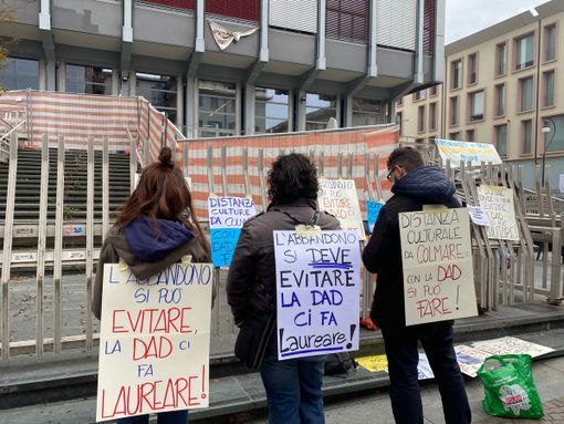 Gli studenti di Unidad dicono sì alla dad universitaria integrata