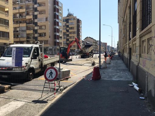 La svolta su due ruote di corso Vercelli: la pista ciclabile pronta entro ottobre [FOTO]