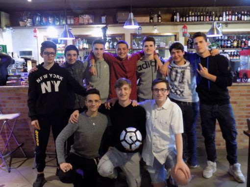 I ragazzi di Mirafiori dai pomeriggi nel bar al sogno di una squadra di calcio I ragazzi di Mirafiori dai pomeriggi nel bar al sogno di una squadra di calcio