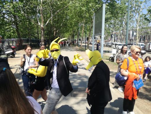 pubblico Eurovision vestito da Subwoolfer