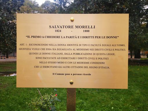 Scoperta una targa dedicata a Salvatore Morelli Scoperta una targa dedicata a Salvatore Morelli