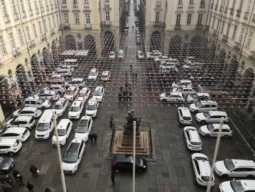 Coronavirus, a Torino i servizi igienici di Gtt a disposizione anche dei taxisti Coronavirus, a Torino i servizi igienici di Gtt a disposizione anche dei taxisti
