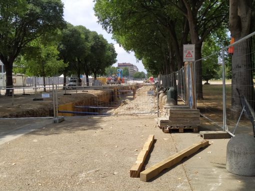 Piazza d'Armi “scoperchiata” per i lavori del teleriscaldamento Piazza d'Armi “scoperchiata” per i lavori del teleriscaldamento