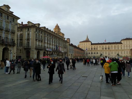 Comitato Ordine e Sicurezza: Torino arancione, più controlli anti assembramento dopo le scene di ieri in centro Comitato Ordine e Sicurezza: Torino arancione, più controlli anti assembramento dopo le scene di ieri in centro