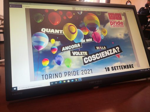 Stop da Prefettura e Questura al corteo Torino Pride: "Manifestazione arcobaleno il 25 settembre in piazza Castello"