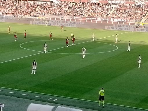 Nessun gol e poco spettacolo in un derby poverissimo Nessun gol e poco spettacolo in un derby poverissimo