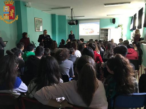 Progetto “Train to be cool”: la polfer incontra gli studenti della scuole secondarie