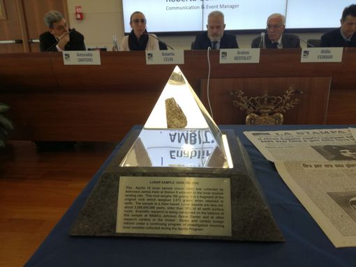 A Torino c'è un pezzo di Luna (nel vero senso della parola) per festeggiare i 50 anni di Apollo 11