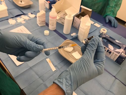 Vaccini anti-virus sinciziale, neonati e anziani a rischio gravi malattie: in Piemonte già somministrate 12mila dosi Vaccini anti-virus sinciziale, neonati e anziani a rischio gravi malattie: in Piemonte già somministrate 12mila dosi