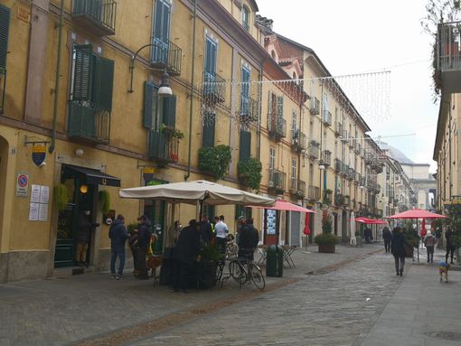 Da oggi il Piemonte torna in zona arancione: cosa diventa vietato e cosa è possibile fare Da oggi il Piemonte torna in zona arancione: cosa diventa vietato e cosa è possibile fare