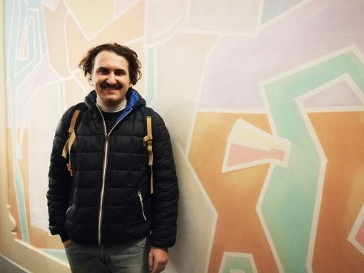 Aurora, inaugurata l'opera d'arte nell'androne di via Cuneo 5bis