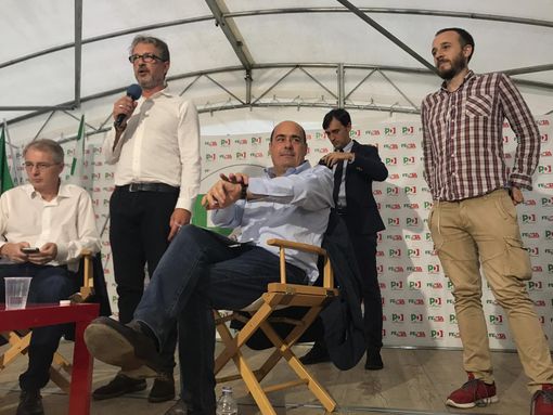 Zingaretti alla Festa dell’Unità di Torino: “Senza il Pd Salvini sarebbe premier, l’odio andava fermato” Zingaretti alla Festa dell’Unità di Torino: “Senza il Pd Salvini sarebbe premier, l’odio andava fermato”