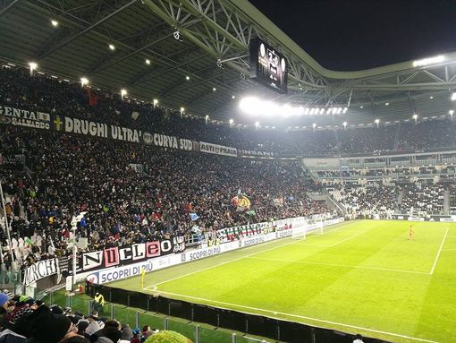 Juve, la curva sud chiusa ai tifosi sarà occupata dai giovani delle società dilettantistiche del Piemonte Juve, la curva sud chiusa ai tifosi sarà occupata dai giovani delle società dilettantistiche del Piemonte