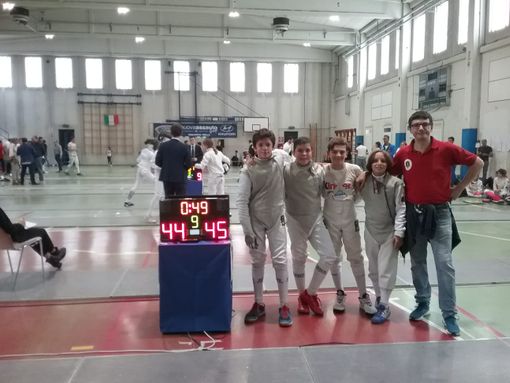 Il Circolo della Scherma Ramon Fonst di Torino vince il Campionato Regionale  a squadre   di fioretto (Foto)