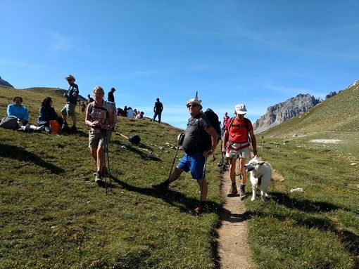 Bardonecchia, l’emergenza sanitaria trasforma la Marcia Alpina in Passeggiata