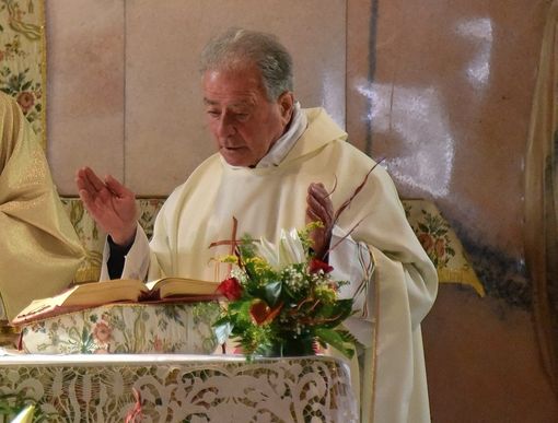 Il parroco maestro di sci è diventato Monsignore