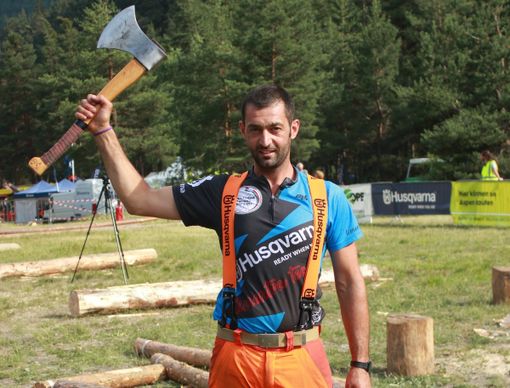 Oulx, Fiera Boster dei boscaioli: è toscano il migliore d'Italia. In 9.000 hanno seguito l'evento Oulx, Fiera Boster dei boscaioli: è toscano il migliore d'Italia. In 9.000 hanno seguito l'evento