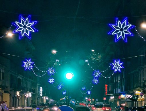 Luci di Natale, la Circoscrizione 5 non è mai stata così luminosa: "Segnale d'attenzione per il territorio"