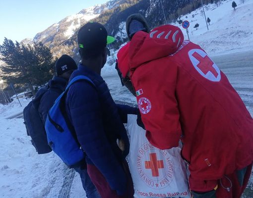 Bardonecchia, trovato il cadavere di un migrante nella Dora Bardonecchia, trovato il cadavere di un migrante nella Dora
